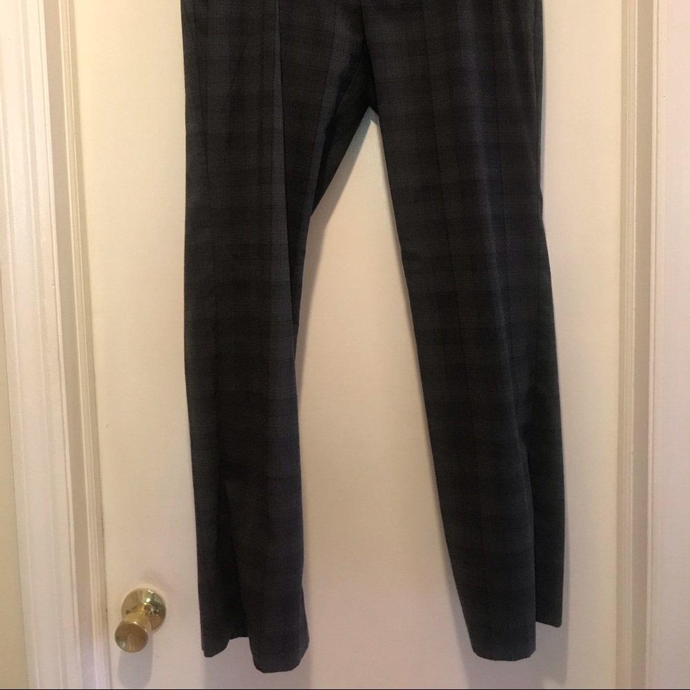 Daisy Fuentes patterned slacks - Picture 4 of 11